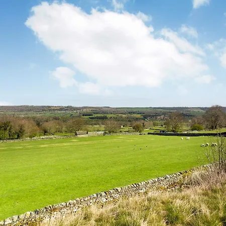 The - Uk33419 West Witton