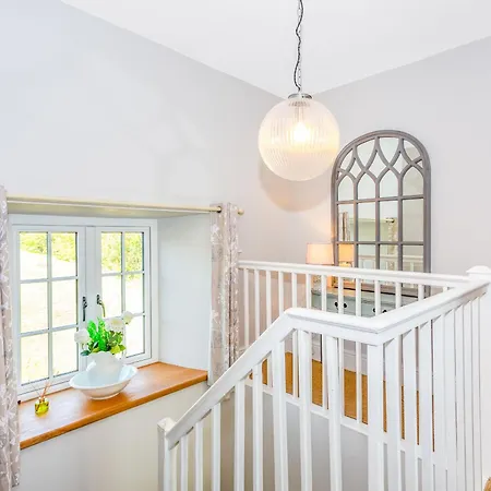 Nyaraló The Uk33419